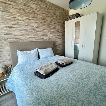 Appartement Vue Mer Et Marina, Loggia - Parking Courseulles-sur-Mer Kültér fotó