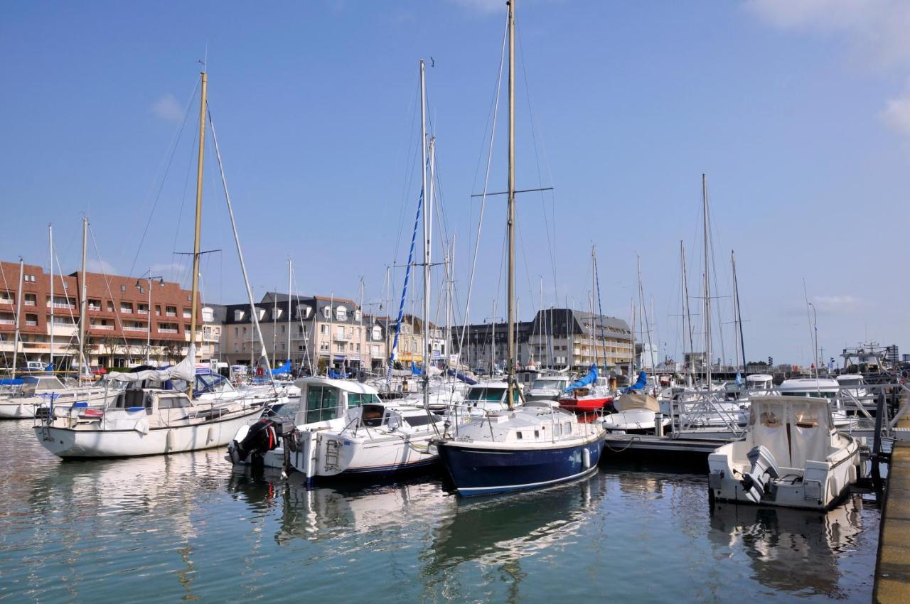 Appartement Vue Mer Et Marina, Loggia - Parking Courseulles-sur-Mer Kültér fotó