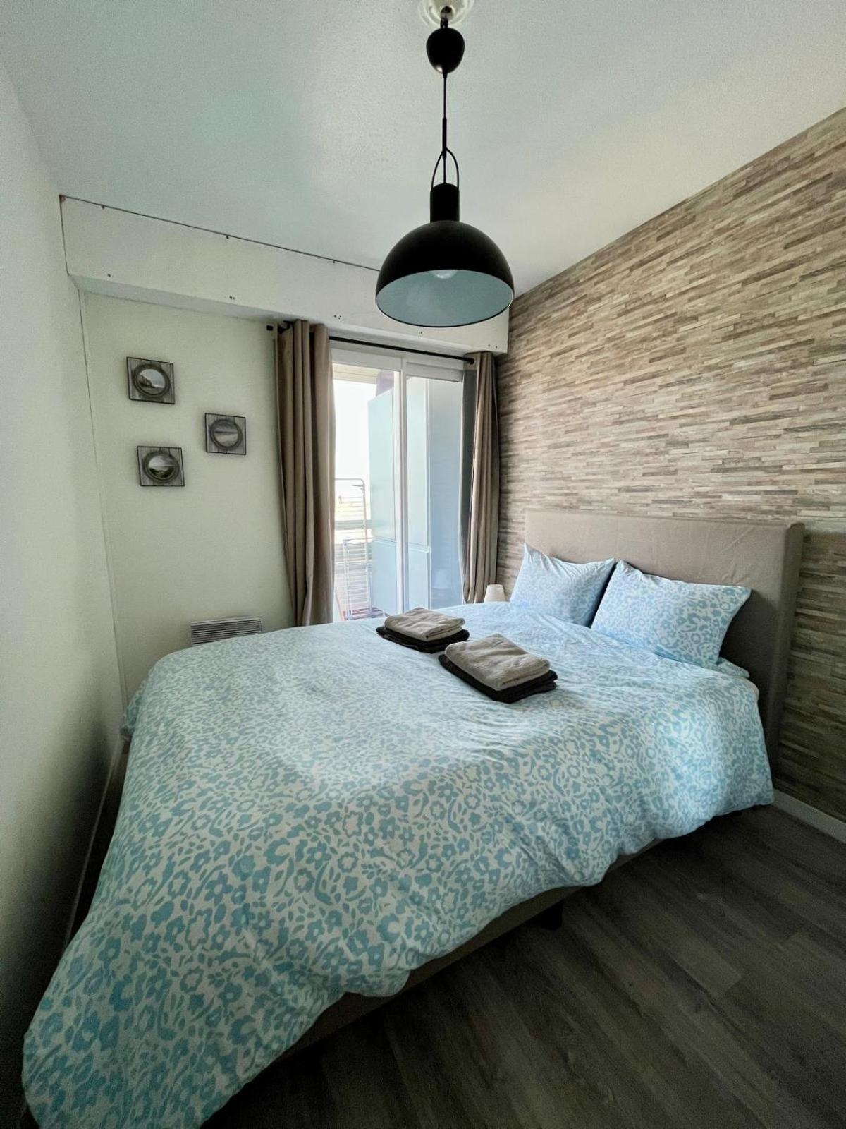 Appartement Vue Mer Et Marina, Loggia - Parking Courseulles-sur-Mer Kültér fotó