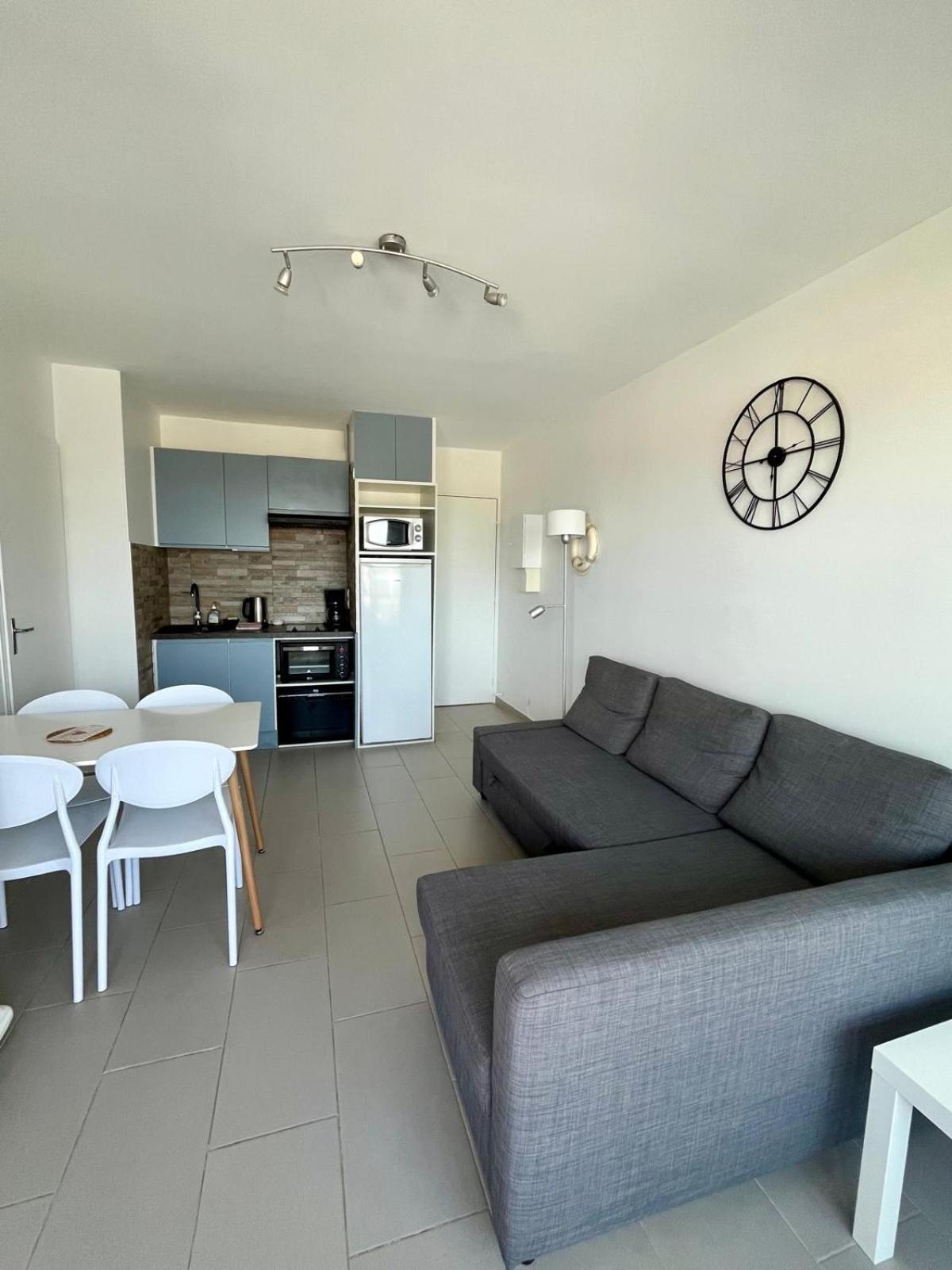 Appartement Vue Mer Et Marina, Loggia - Parking Courseulles-sur-Mer Kültér fotó