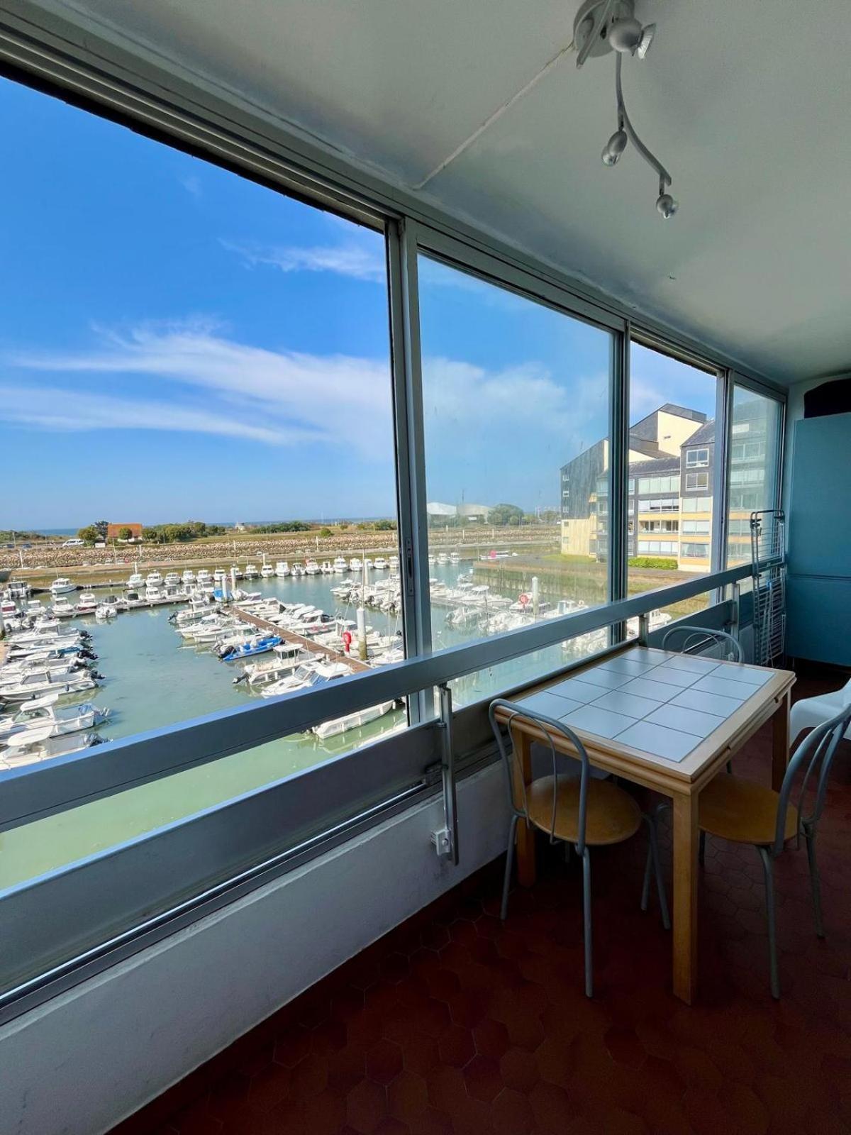 Appartement Vue Mer Et Marina, Loggia - Parking Courseulles-sur-Mer Kültér fotó