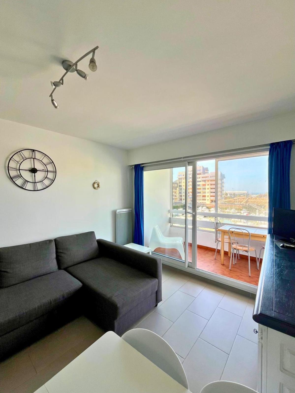 Appartement Vue Mer Et Marina, Loggia - Parking Courseulles-sur-Mer Kültér fotó
